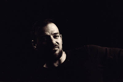 Wildmann
      
      Schwarzweißfotografie auf 35mm Rollei Superpan&nbsp;200
      
